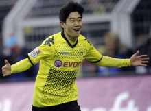 Dortmundes "Borussia" pieveic Leverkūzeni, uzvar arī "Bayern"