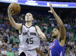 2015-07-07_spurs_76ers_basketball_jpeg_0