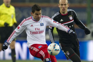 "Bayern" nespēj uzvarēt Hamburgā; punktus zaudē arī "Schalke"