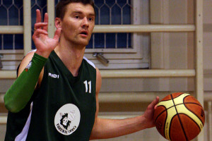 "Corporate Solutions" basketbolisti DAL pusfinālu sāk ar +33 punktiem