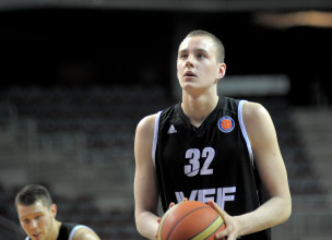 VEF zaudē arī trešo reizi, "Khimki" iekļūst pusfinālā