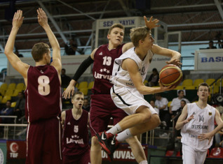 U16 izlase: pirmajā treniņnometnē piedalīsies 21 kandidāts