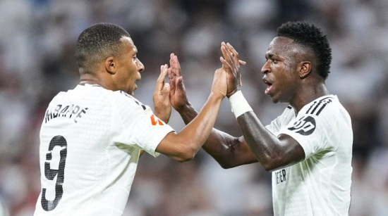 Mbapē gūst divus vārtus pret "Oviedo", "Villareal" sagrauj "Girona"