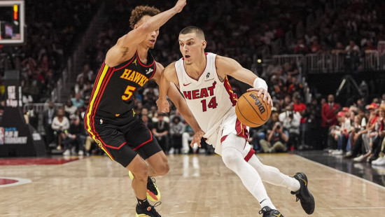 ''Heat'' pagarinājumā un ''Grizzlies'' nodrošina play-off mačus pret konferenču līderēm