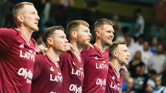 ''EuroBasket'' savu skatītāju priekšā: Latvijai pirmajā mačā zvaigžņotās Turcijas pārbaudījums