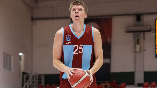 Šiliņš spēlē maz, "Trabzonspor" uzvara Turcijas Superlīgas mačā