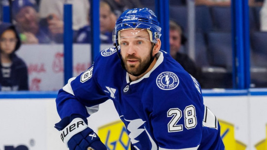 Latvijska hokejista Girgensons in Šilovs blestela v pripravljalnih tekmah NHL