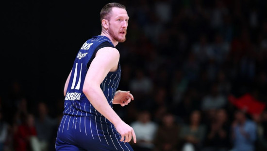 Šmits atkārto karjeras rekordu, bet Stambulā uzvaras laurus plūc "Real"