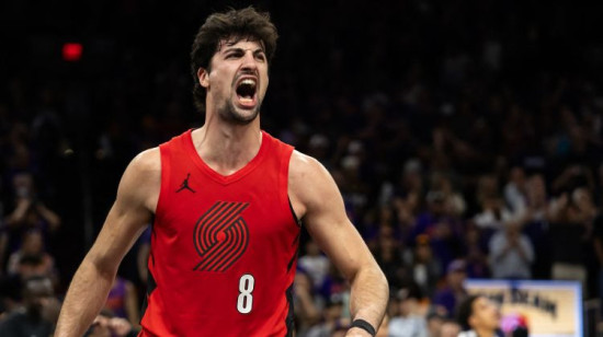 Sākas NBA pārspēles: Portlenda uzvar Fīniksas galotnē, "Heat" izstājas pagarinājumā