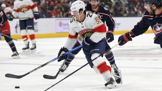 Floridas ''Panthers'' aizmaina Vilmaņa konkurentu uz Sietlu
