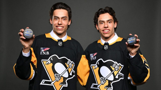 "Penguins" apvieno dvīņu brāļus, "Sharks" izvēlas 216 cm milzi