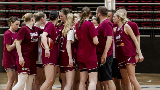 Spānijas U20 armāda uzpilda degvielu un nenogrimst Daugavas kanjonā