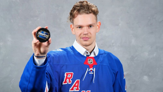 NHL vasaras attīstības nometnēs spēkus izmēģinās vismaz trīs latvieši