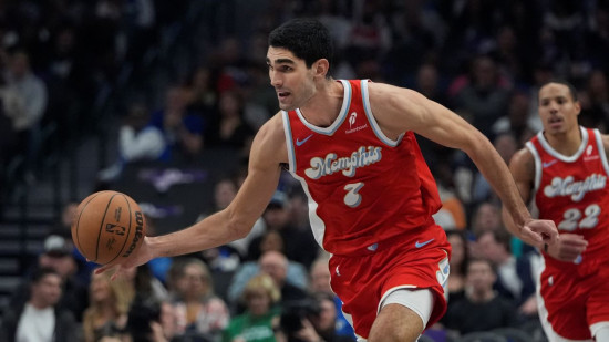 Aldama aizmainīts uz Dalasu: ''Grizzlies'' turpina izjaukt kodolu