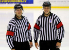 Starp KHL  tiesnešiem izslēgšanas spēles arī Odiņš un Ansons