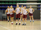 Daudzas solistes un komandas darbs nodrošina U18 meiteņu uzvaru pār Somiju