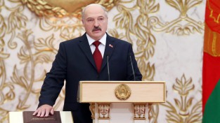 Lukašenko apmierināts, ka teju visa pasaule skatās Baltkrievijas futbolu
