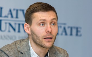 Mihelsons: "Kamēr citi staigā un gaida, Ļašenko izdara"