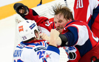 Video: KHL kautiņš: septiņi nonāk uz noraidīto soliņa