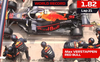 Video: "Red Bull" komanda sasniedz jaunu F1 pitstopu pasaules rekordu