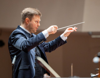 Liepājas Simfoniskais orķestris 142. koncertsezonu sāks  jauna galvenā diriģenta vadībā