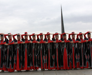 Starptautiskajā tautas deju festivālā "Sudmaliņas" pirmo reizi notiks deju ansambļu konkurss