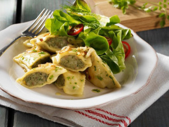 Pašu gatavoti švābu pelmeņi