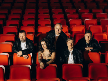 Video: Dziesmā "Šonakt" satiekas Elīna Gluzunova un grupa “Tumsa”