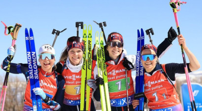 Sieviešu stafetē uzvar Norvēģija, pasaules čempionei Francijai divi soda apļi