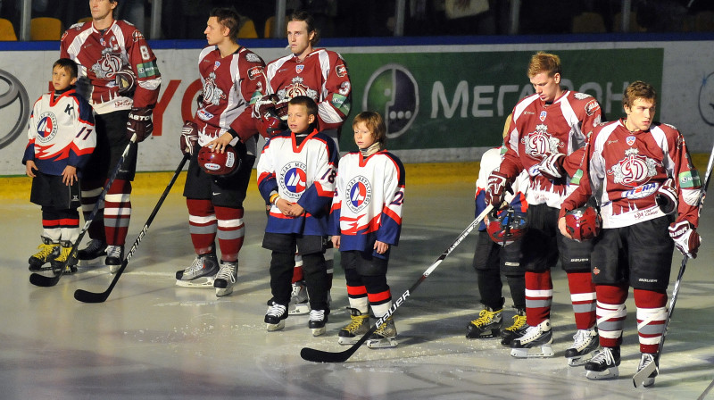 "Dinamo" hokejisti. Foto: Romualds Vambuts