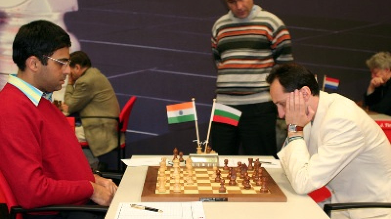 Anands un Topalovs kādā no turnīriem iepriekš
Foto: chessdom.com