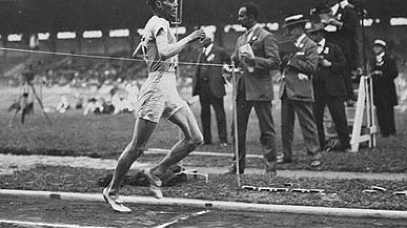 1924. gada 10. jūliju Pāvo Nurmi iesāk ar olimpisko zeltu 1500 m distancē. Pēc stundas viņš uzvarēs arī 5000 m skrējienā...
FOTO: "xinhuanet.com"