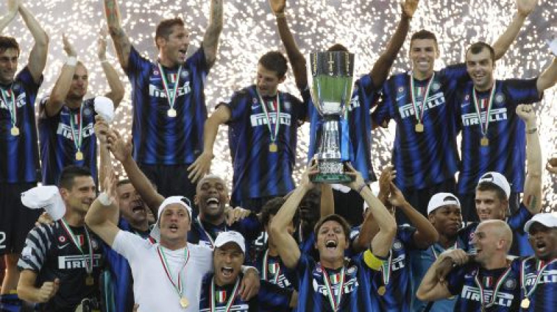 ''Inter'' spēlētāju līksmas pēc triumfa Itālijas Superkausā
Foto: AP/Scanpix