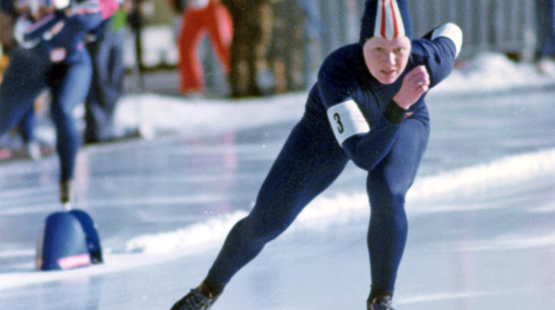 Latviete Silvija Burka bija viena no savas paaudzes labākajām Kanādas ātrslidotājām.

Foto: canadasports.com