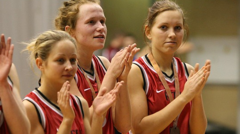 "RTU" basketbolistēm būs jāpierod pie spēlēšanas bez Ilzes Gotfrīdas
Foto: Mārtiņš Sīlis