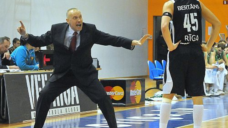 Rims Kurtinaitis un Dairis Bertāns - kadrs tapis VEF un "Rūdupis" februāra mačā Rīgā
Foto: Romualds Vambuts, Sportacentrs.com