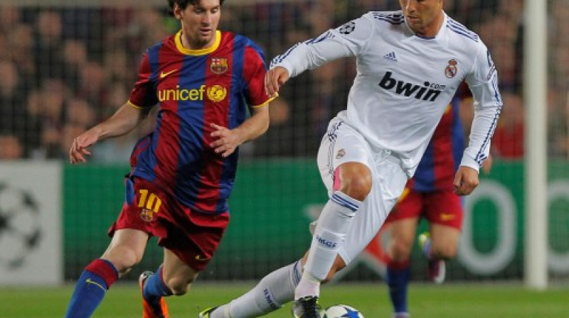 "La Liga" sezonas pirmais "El Clasico" norisināsies 11. vai 12. decembrī Madrides "Santiago Bernabeu"
Foto: AP/ Scanpix