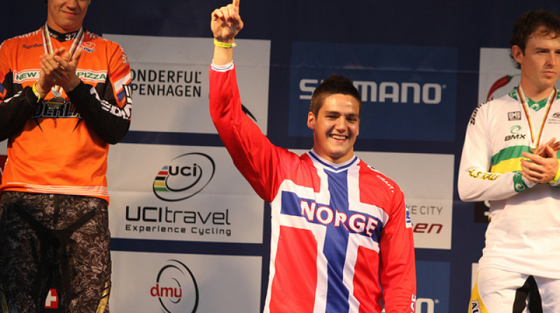 Andre Fosa Aguiluzs svin uzvaru 2011.gada pasaules BMX čempionātā, individuālo braucienu disciplīnā.
