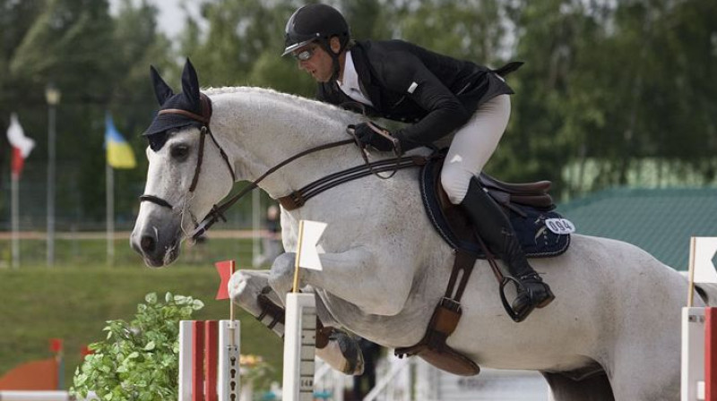 Andis Vārna ar zirgu Marmors
Foto: A. Kochetov / equestrian.ru