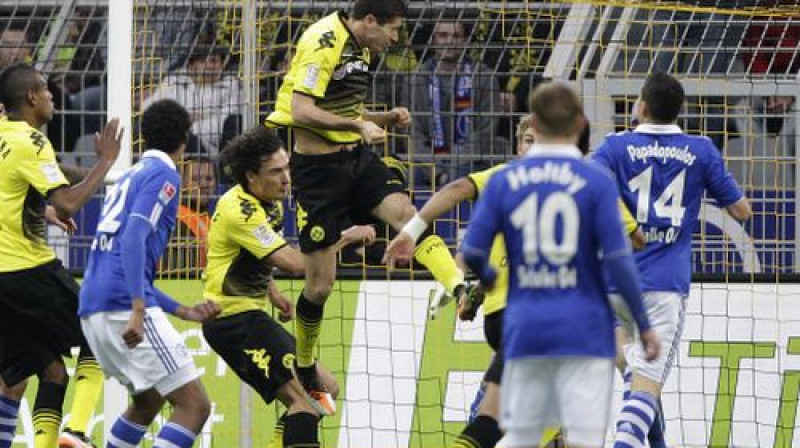 Roberts Levandovskis atklāj rezultātu
Foto: AP/Scanpix