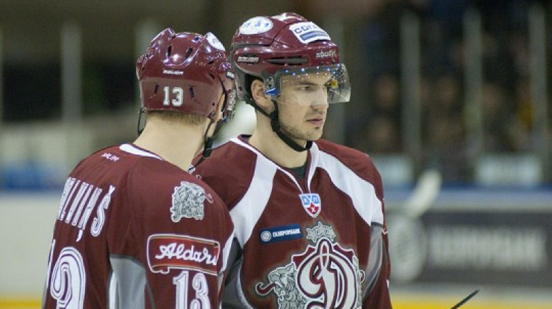 Dinamo stabilākais aizsargu pāris. foto: Aigars Prūsis, Sportacentrs.com