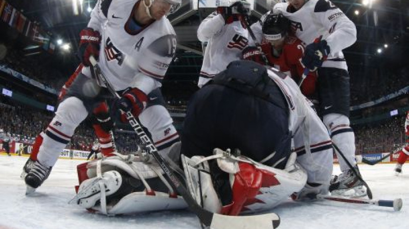 ASV hokejisti sargā vārtus
Foto: Reuters/Scanpix