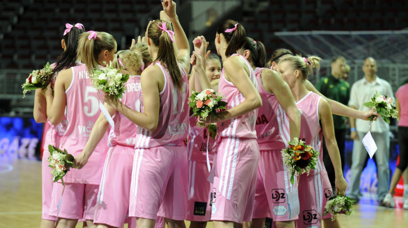 Latvijas sieviešu basketbola valstsvienība: pirmais solis ceļā uz Franciju
Foto: Romāns Kokšarovs, "Sporta Avīze", f64