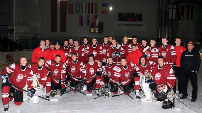 Latvijas U18 hokeja izlase.
Foto: Mārtiņš Aiše