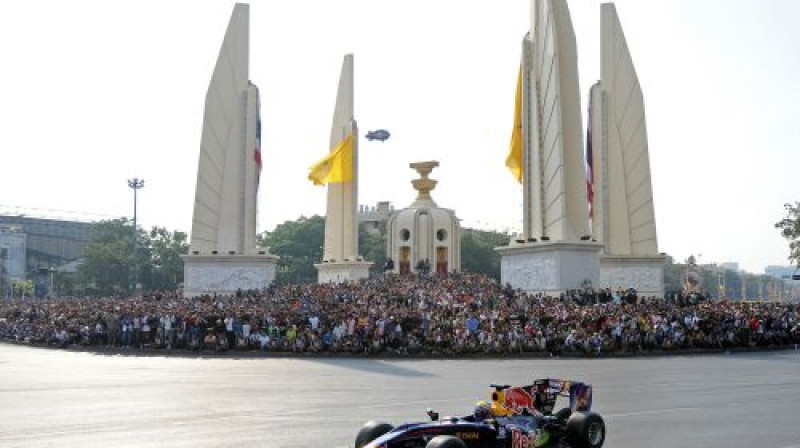 "Red Bull" šovs Bangkokā 2010. gadā
Foto: AFP/Scanpix