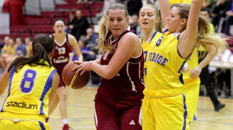 Vineta Bīriņa spēlē pret Zviedriju
Foto: www.basket.ee