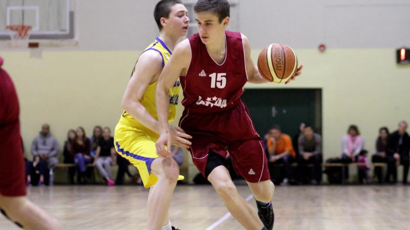 Latvijas U16 izlases centra spēlētājs Kārlis Garoza.
Foto: basket.ee