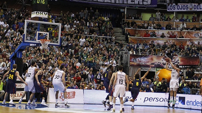 "Real Madrid" basketbolisti šosezon Spānijā uzvarējuši 21 spēlē pēc kārtas, pa ceļam izcīnot Superkausu un Karaļa kausu
Foto: www.acb.com