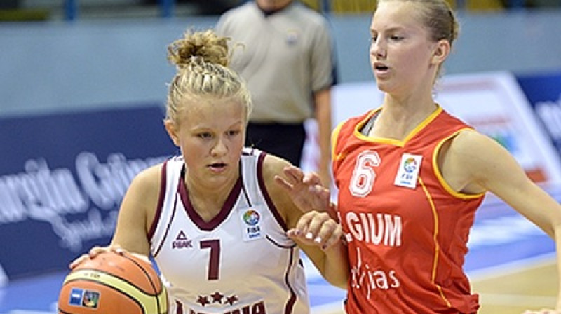 Marianna Kļaviņa ar bumbu
Foto: FIBA Europe