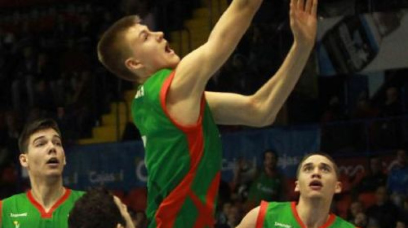 Kristaps Porziņģis: 13 punkti izbraukumā pret trīskārtējiem Eiropas kausa ieguvējiem "Valencia Basket"
Foto: ACB